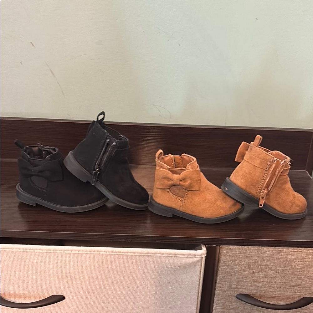 Lot of 2 Gap toddler boots